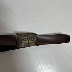 Vintage 1960s Levis Strauss Leather Buckle Brass Metal Belt 