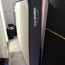 Tempurpedic Mattress Queen Firm