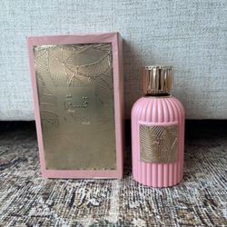 Qissa Pink Perfume
