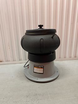 CENTRAL MACHINERY 18 lb. Metal Vibratory Bowl