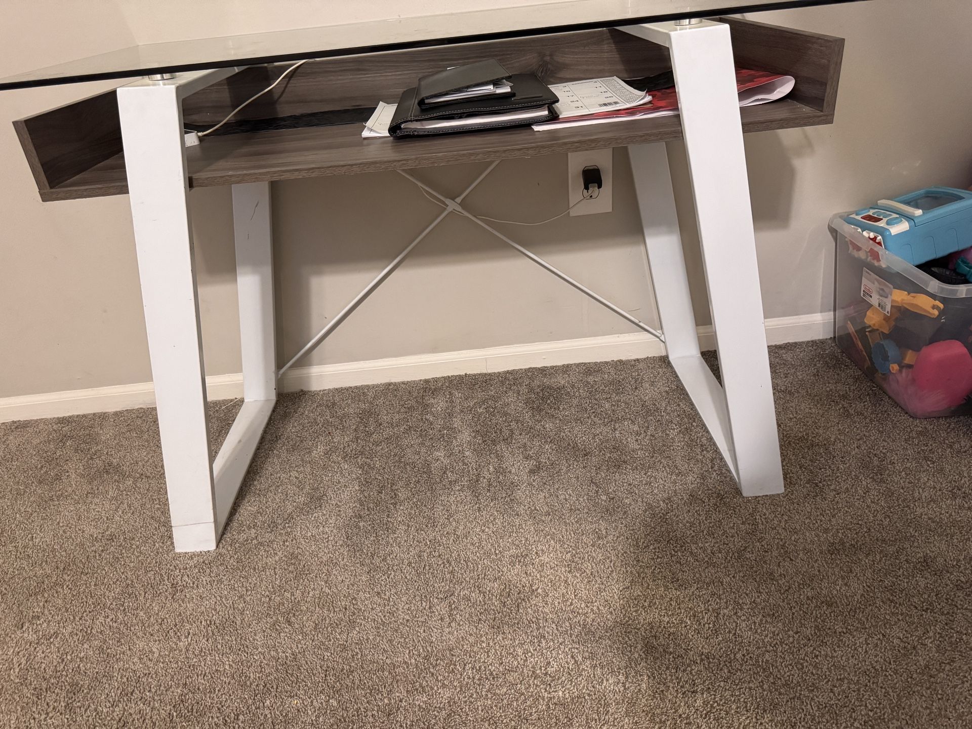 Desktop Table