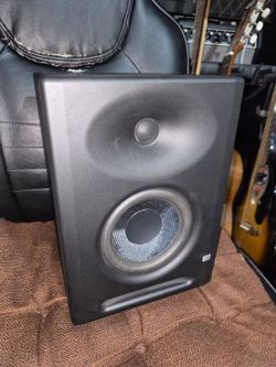 PreSonus Eris E5 XT Active Studio Monitor - Open Box, Never Used