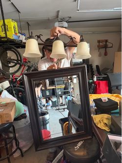Bathroom vanity set