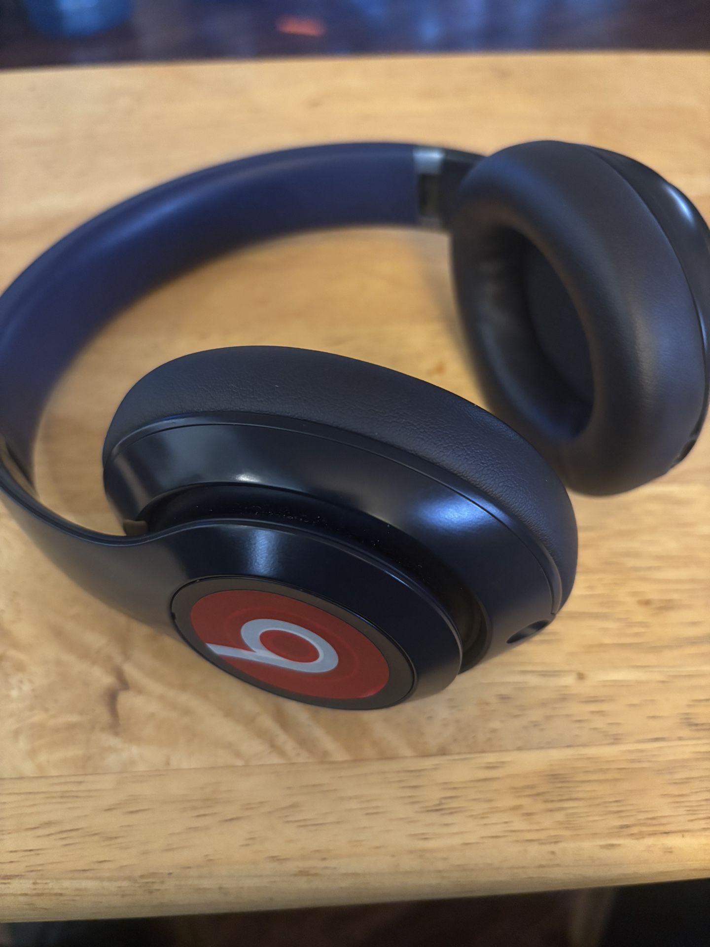 Beats By Dre Studio Pro 4