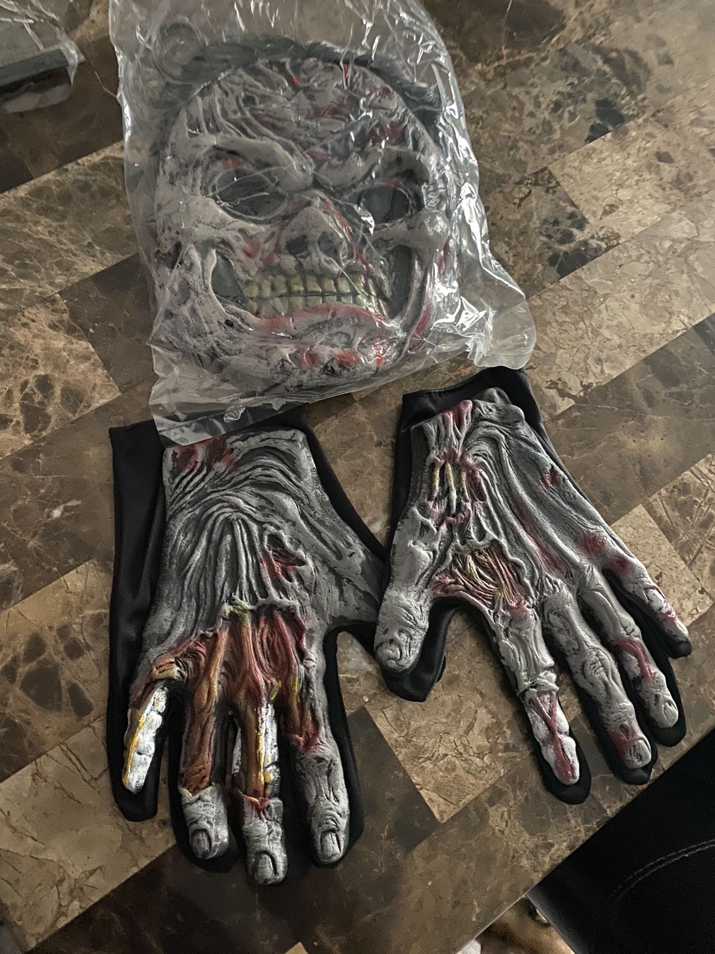 Zombie mask w wig n gloves