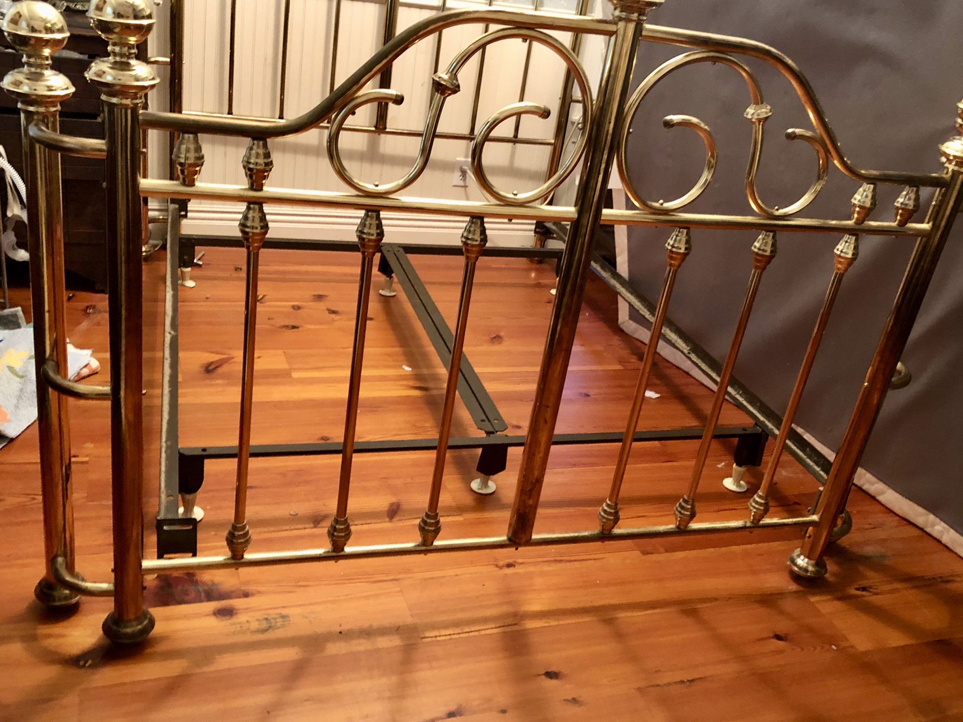 Brass bed frame queen size