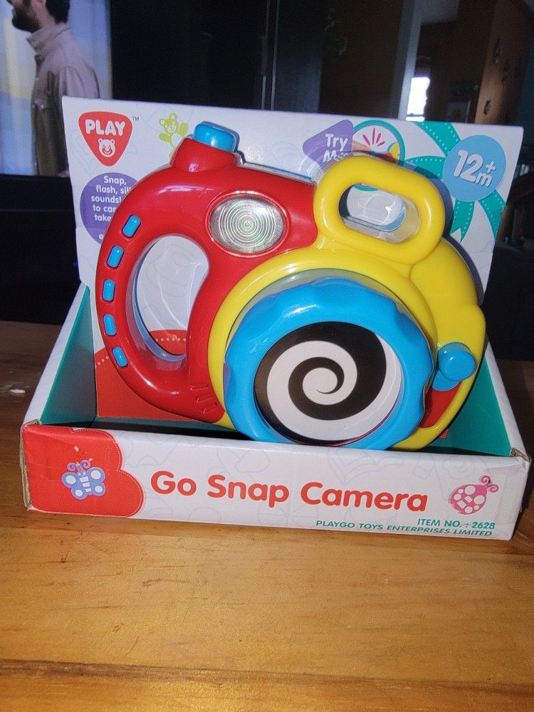 💞NEW GO SNAP FIRST CAMERA. SNAPS,  FLASHES, MAKES NOISES