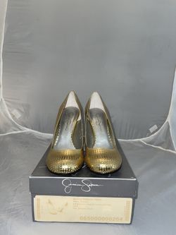 Jessica Simpson / Henri Heels / Pumps