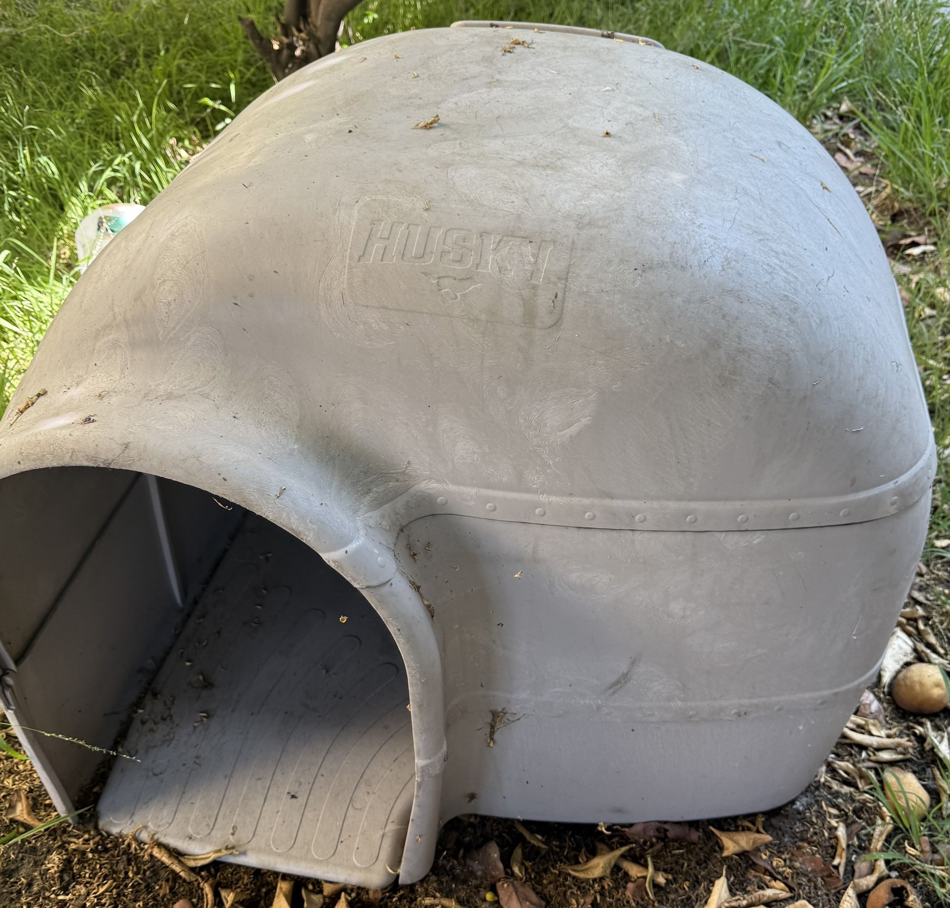 Husky Dog House Large