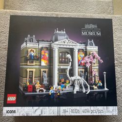 LEGO Icons Natural History Museum 10326
