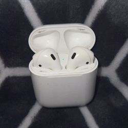 AirPod’s First Gen