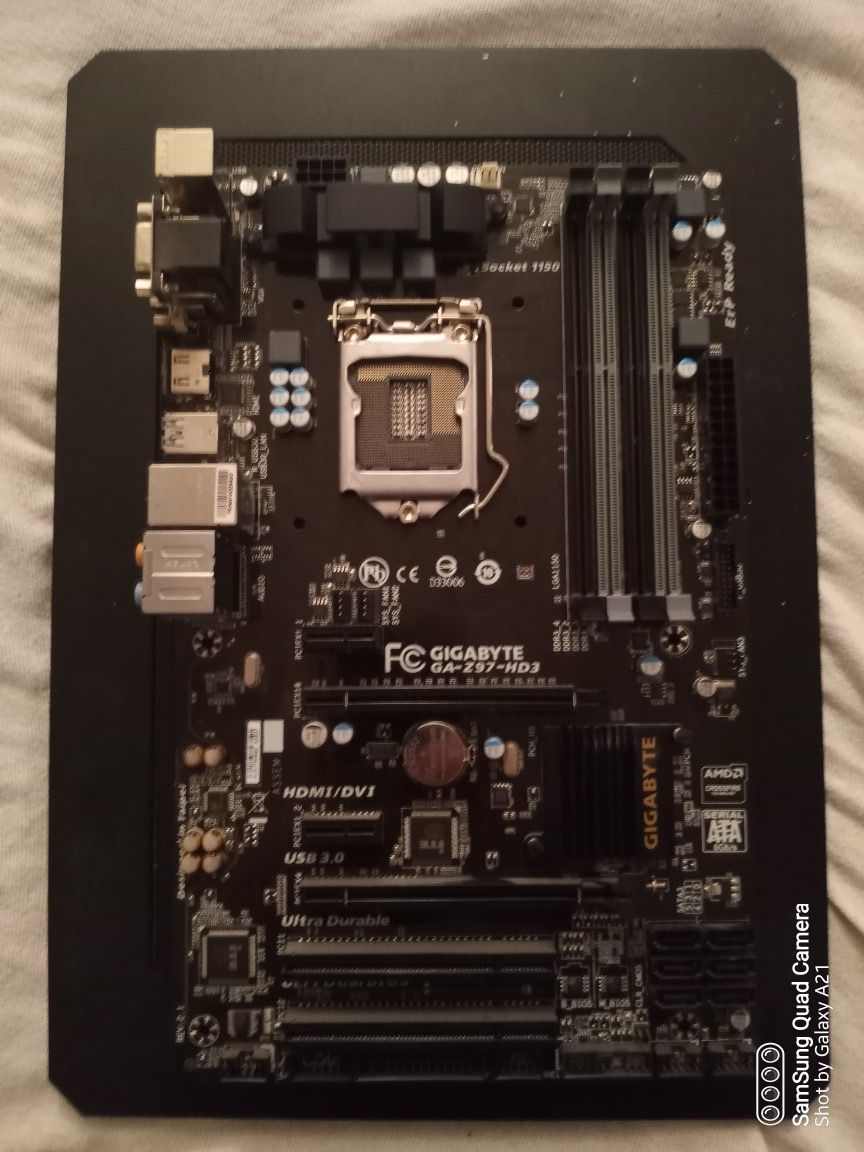 GIGABYTE GA-Z97-HD3 Motherboard