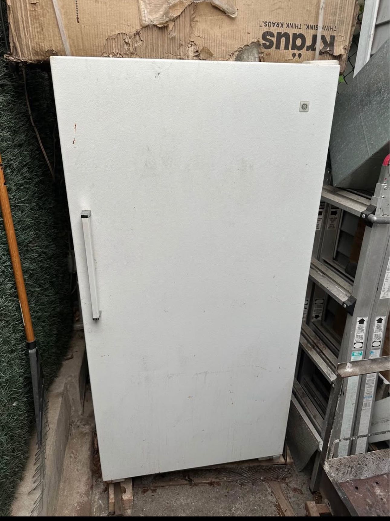 Freezer For Sale Works Perfect No Problems 18 Cubic