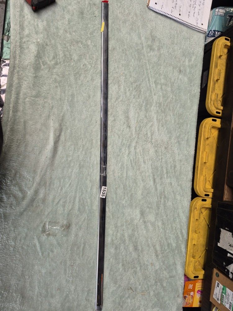 2015/20 Outside Front Side Door Molding L. Chevrolet Subaruban, GMC Yukon