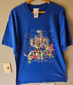 Disneyworld 50 year T-Shirt Disneyland Resorts Castle Princesses Mickey Mouse LG