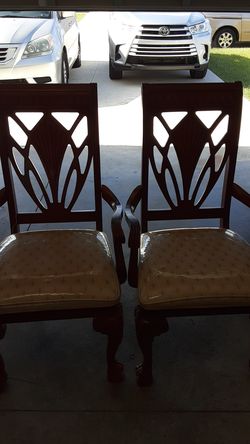 2 nice chairs good condition the seats is cover