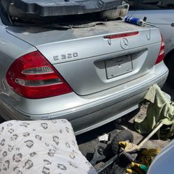 2003 Mercedes E320 PARTS!