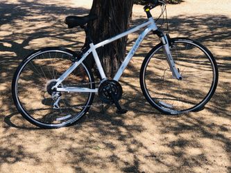 Bike Trek Verse 3 Fast Bike! Good quality! Moving
