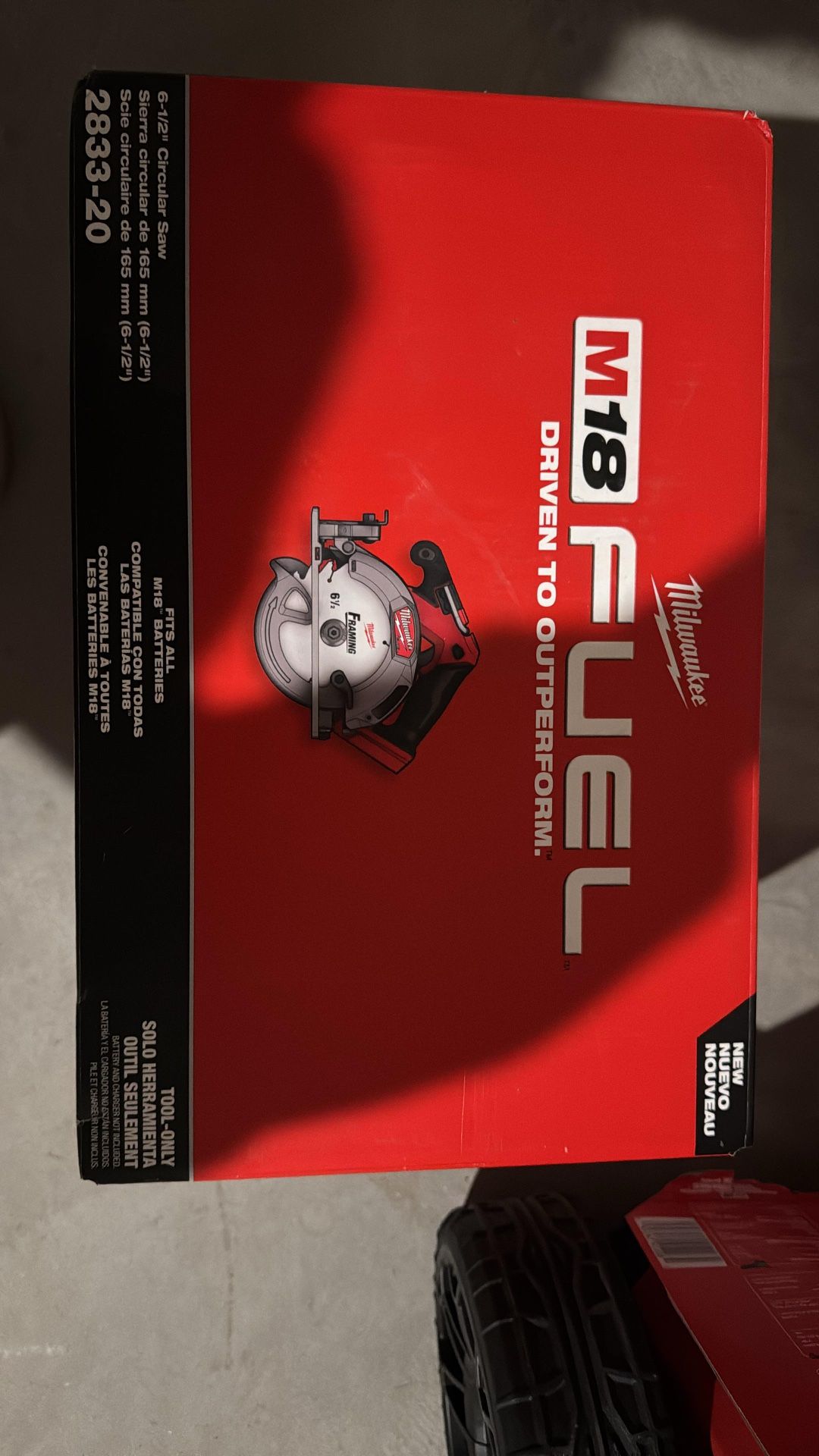 Milwaukee M18 FUEL 6-1/2” Circular Saw 2833-20 • New/Sealed