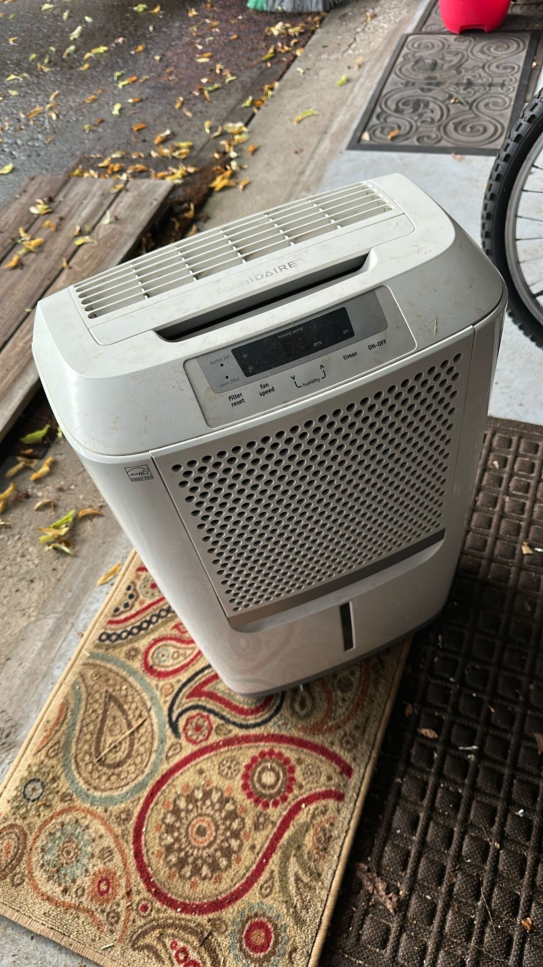 Dehumidifier 