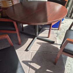 Round Dining Table With 4 Chairs