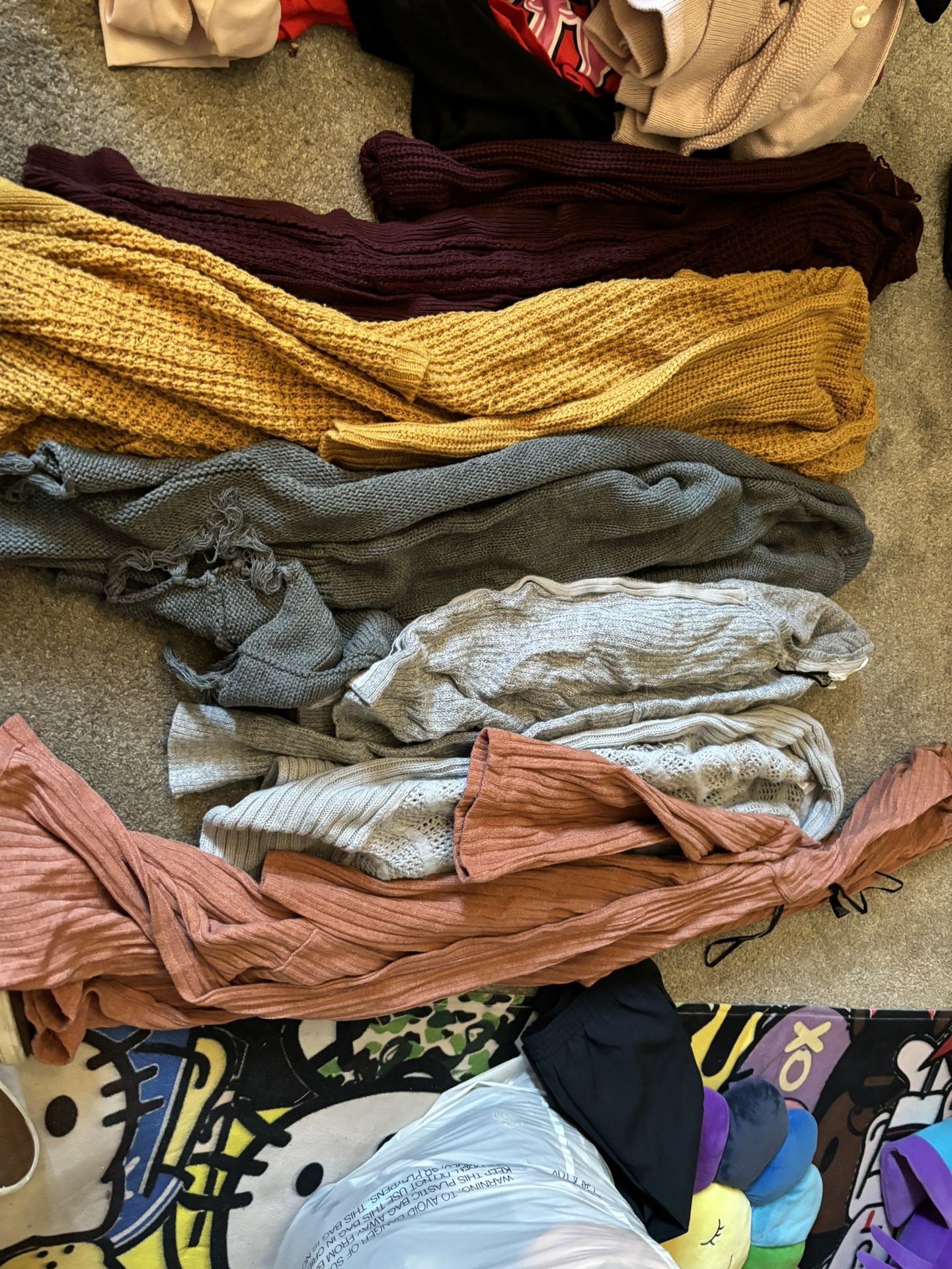 Size Junior Woman Small Fall Summer Clothes And Uggs Shoes So 8 $35