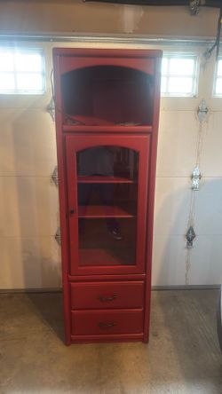 Furniture. Display cabinet