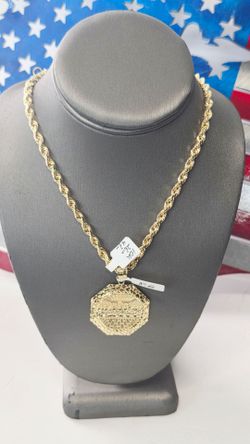 10k 26inch Hollown 4.8mm Rope Chain And 10k Pendant