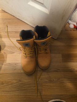 Wheat Tan Work Boots Size 6w