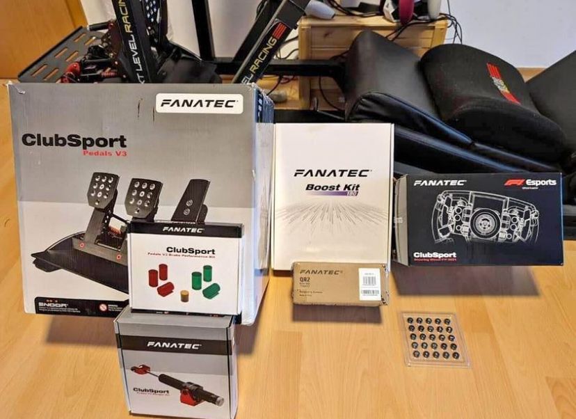 Fanatec Set/Package - GT DD Pro (8Nm) - Limited Edition F1 Wheel - V3 Pedals