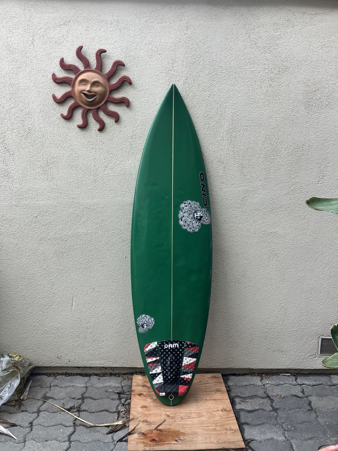 6’0” Cino Magallanes / Chuck Dent