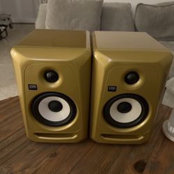 🎧 KRK Rokit 5 Studio Monitors (Custom Gold Edition) – Excellent Condition!