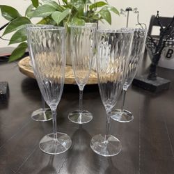 Plastic Toasting Glasses – 36 Pc (Queen Creek)