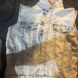 Denim Jacket Vest    Size Medium  Runs Big    