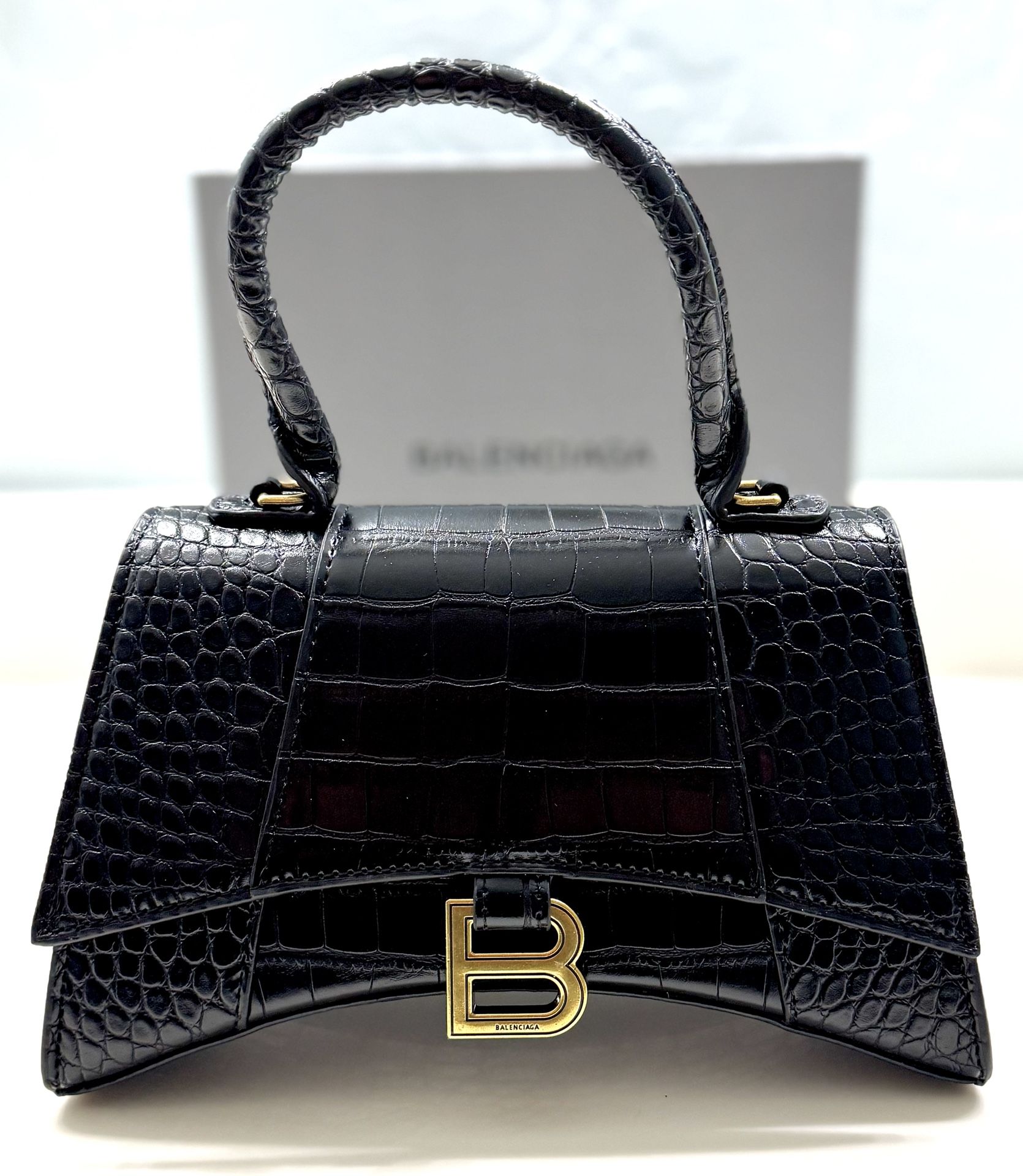 Ladies Various Items For Sale!! Perfect Gifts