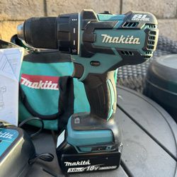 Makita XFD061 18V LXT® Lithium-Ion Compact Brushless Cordless 1/2" Driver-Drill Kit (3.0Ah)