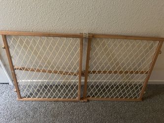 Wooden Baby or Pet Safety Gate