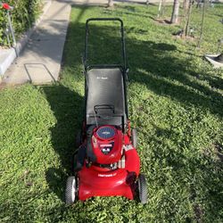 Craftsman 21-inch push lawn mower powered by a 6.5 horsepower Briggs & Stratton engine. 