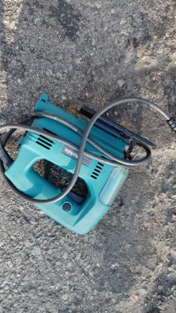 Makita saw