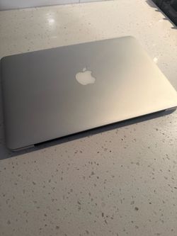 Apple MacBook Laptop Silver