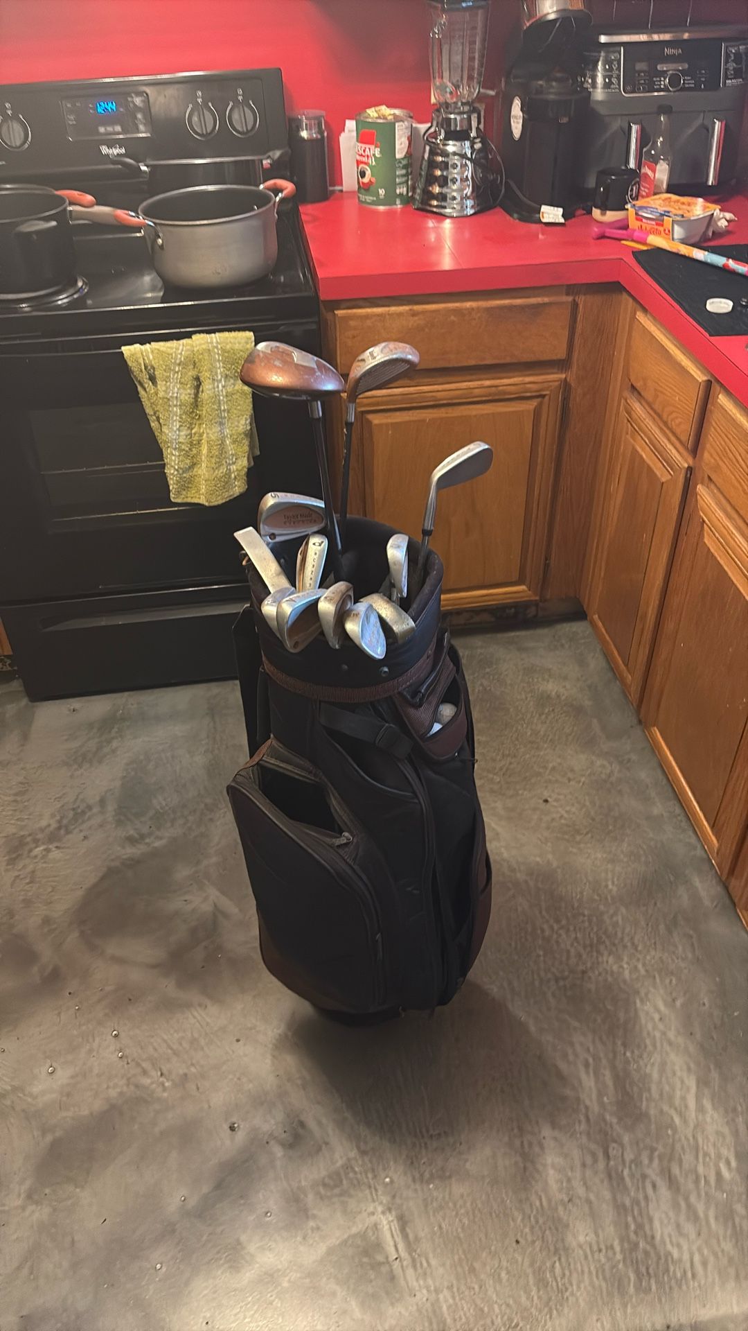 Taylormade golf set for beginner tall player