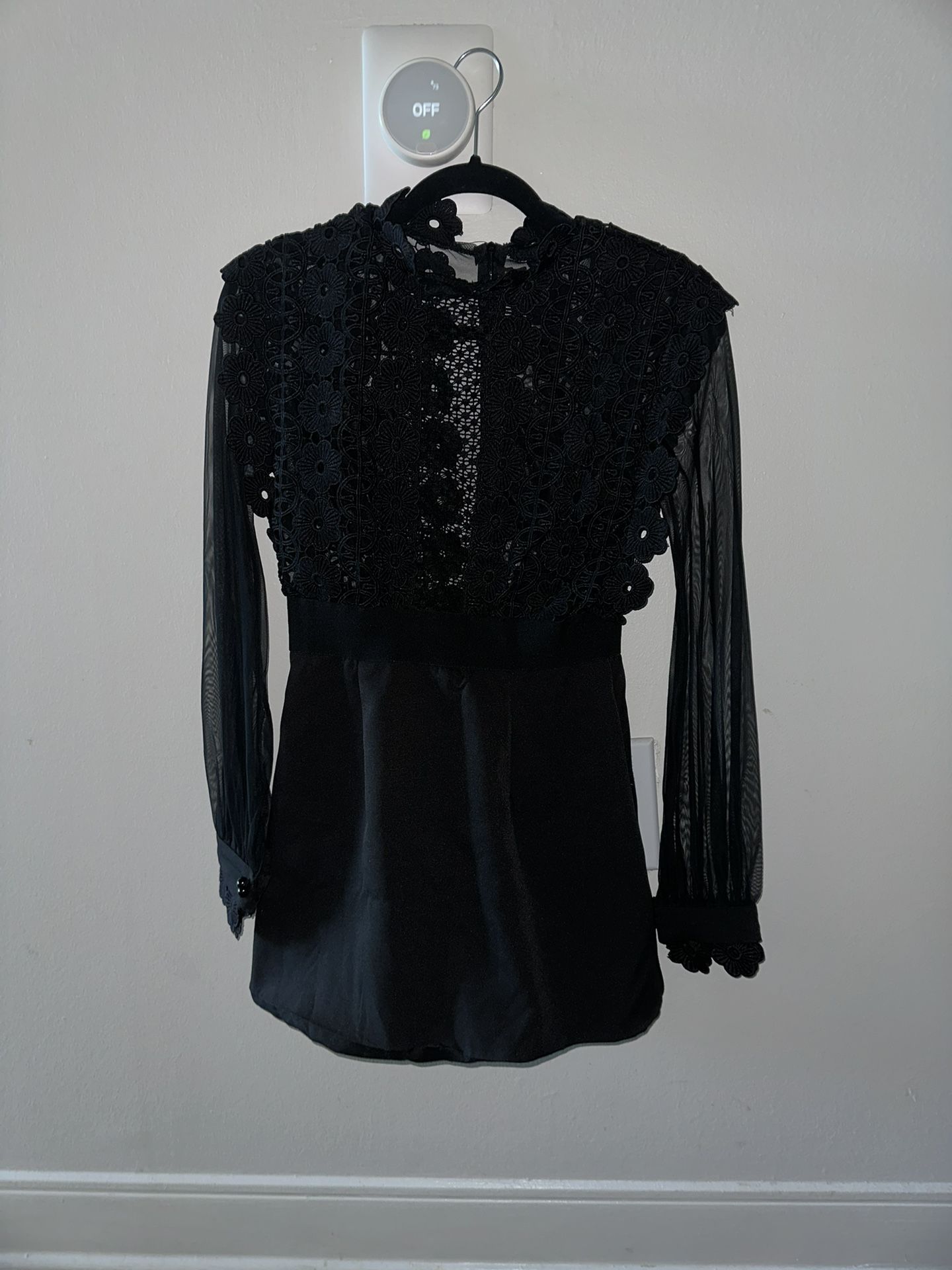Black Lace Dress – Size M