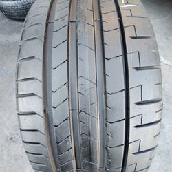1 USED TIRE PIRELLI 245/35/21