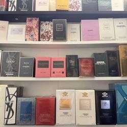 Perfumes & Colognes