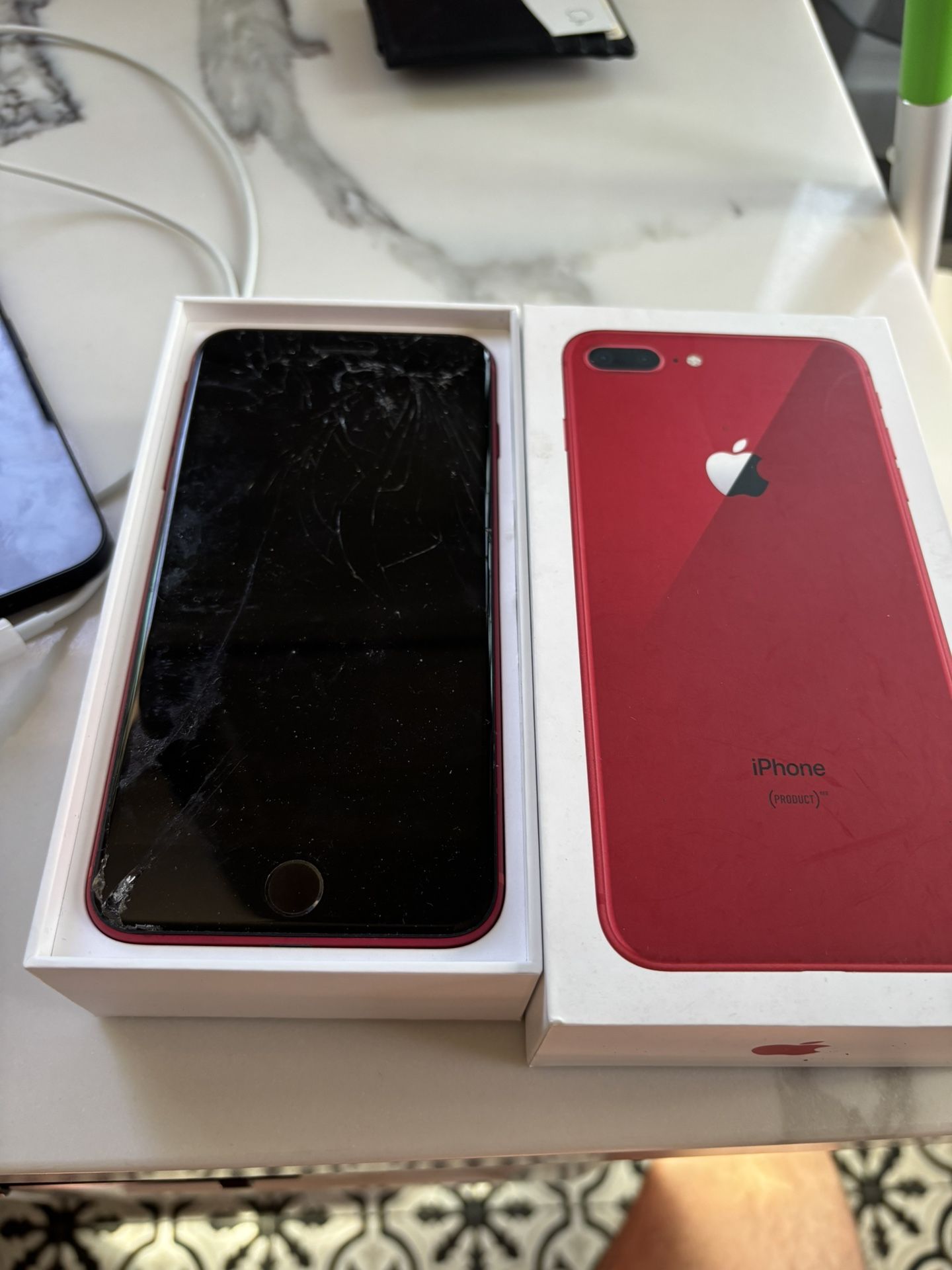 iPhone 8 Plus