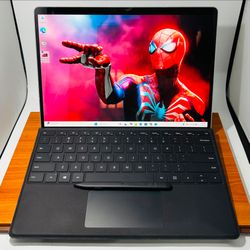 Microsoft Surface Pro 9 SQ3 3.0Ghz 16GB 256GB QualCom Adreno Gen 3 Graphics