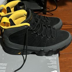 Air Jordan 9 Retro (black/university Gold) 