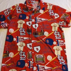 Cardinals Button Up