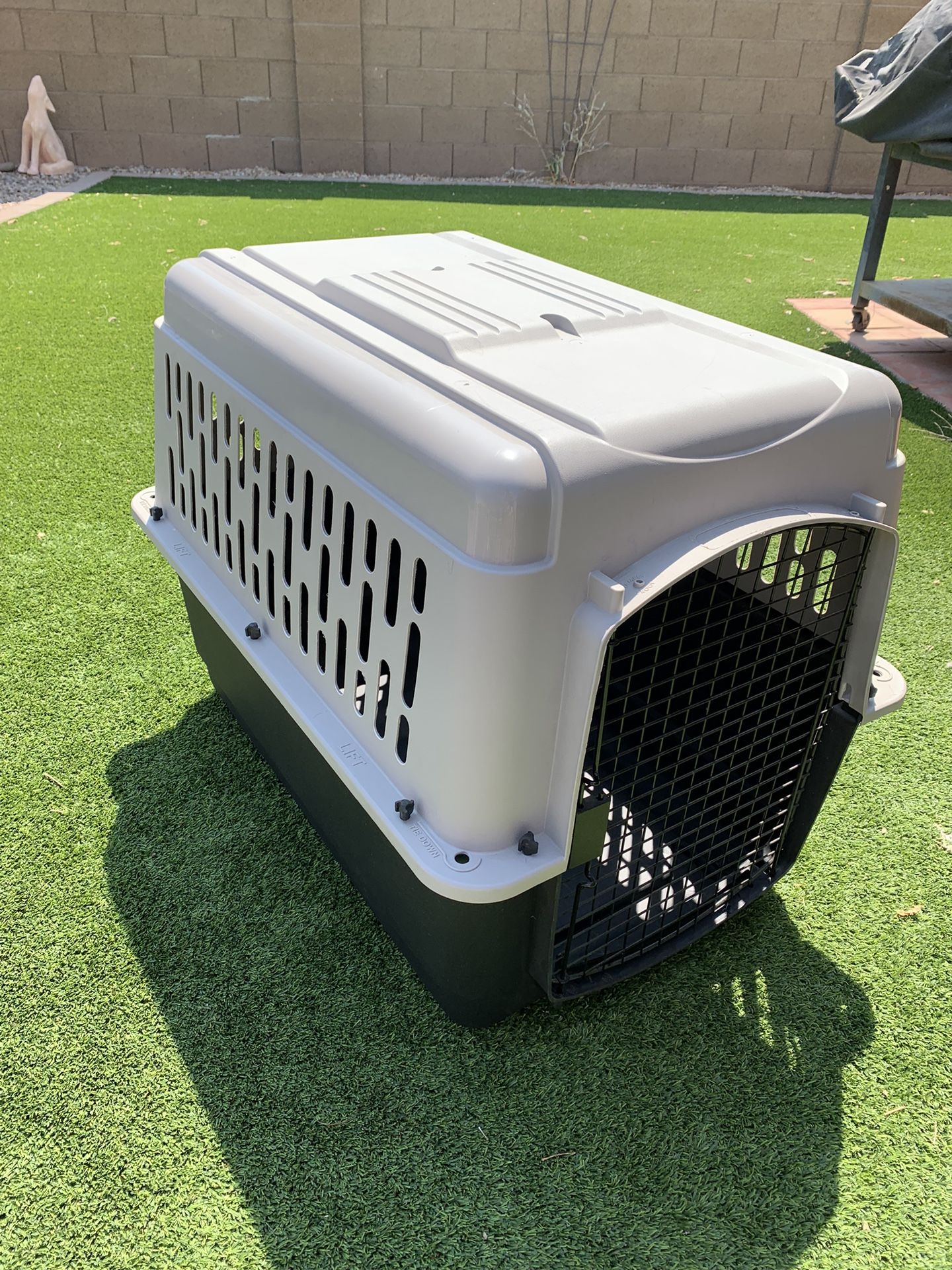 X L Dog Crate