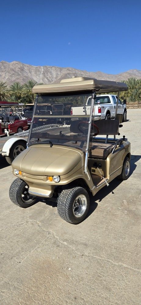 Gold Golf Car Western 400 PICKLEBALL TRANSPORTER